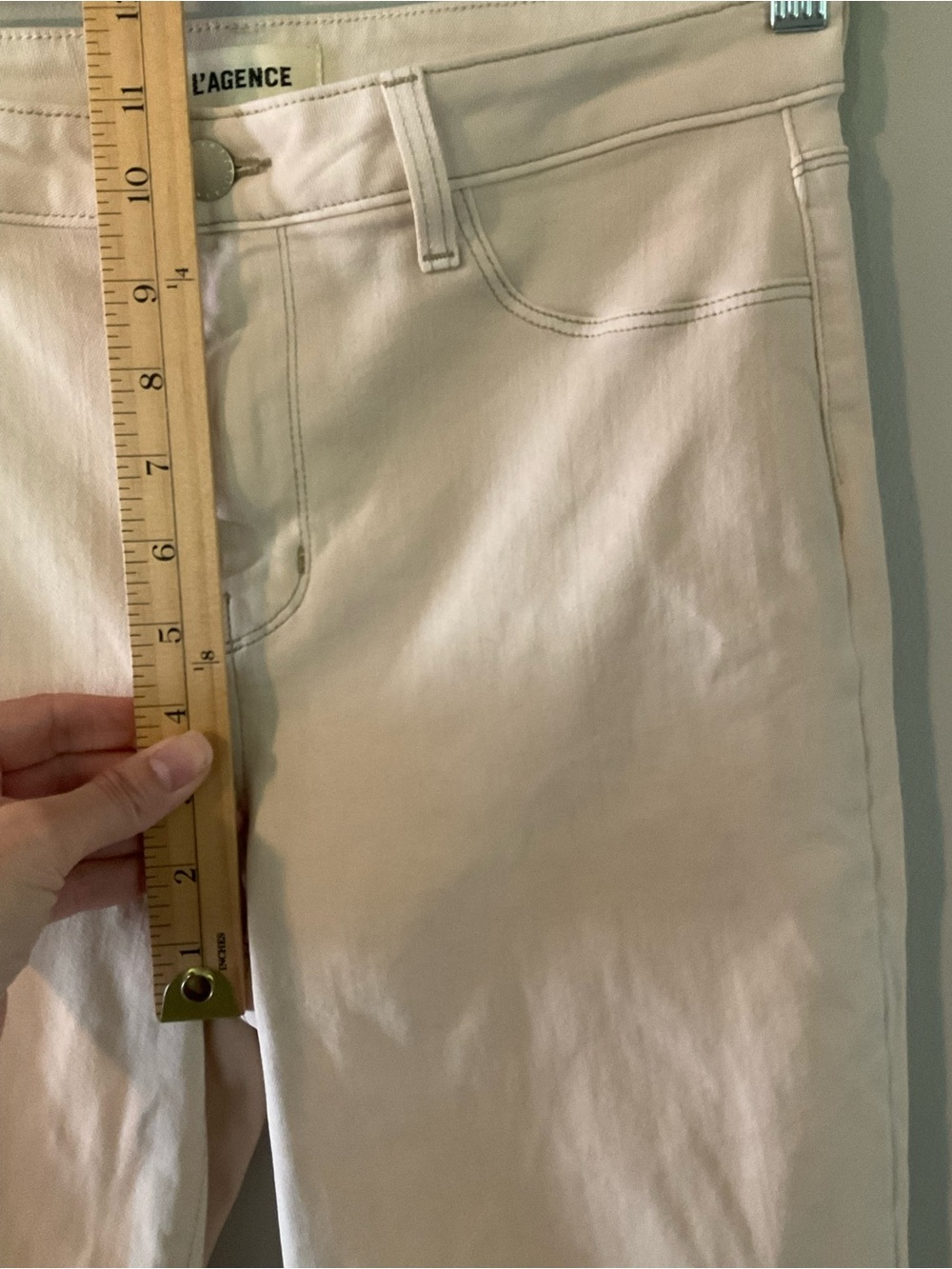 L’AGENCE Kendra Coated Crop Flare Jeans Cream Raw Hem Size 30 - Picture 6 of 7